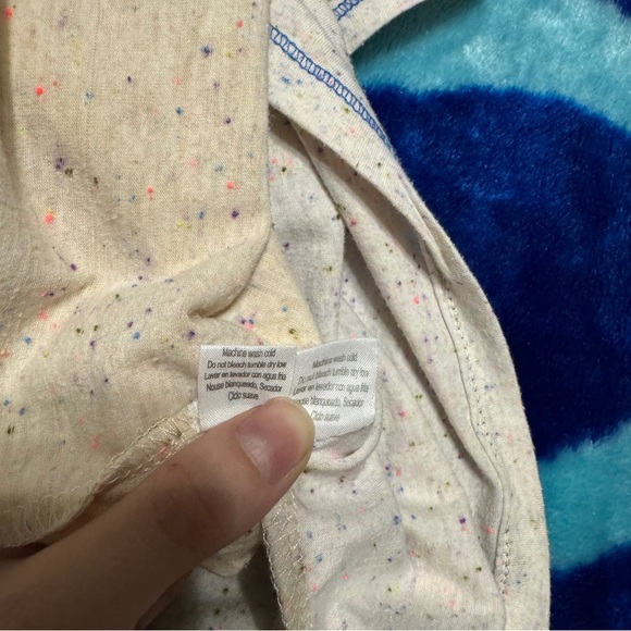 2 T-Shirt Bundle with Rainbow Speckles - Picture 14 of 14